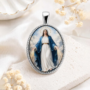 Medalla Oval Virgen Milagrosa en Plata de Ley 24x18 mms.